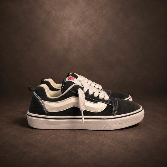Vans Old Skool Black & White | Classic Skate Shoes for Men & Women