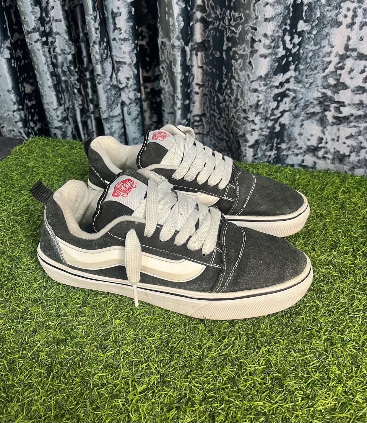 Vans Old Skool Black & White | Classic Skate Shoes for Men & Women